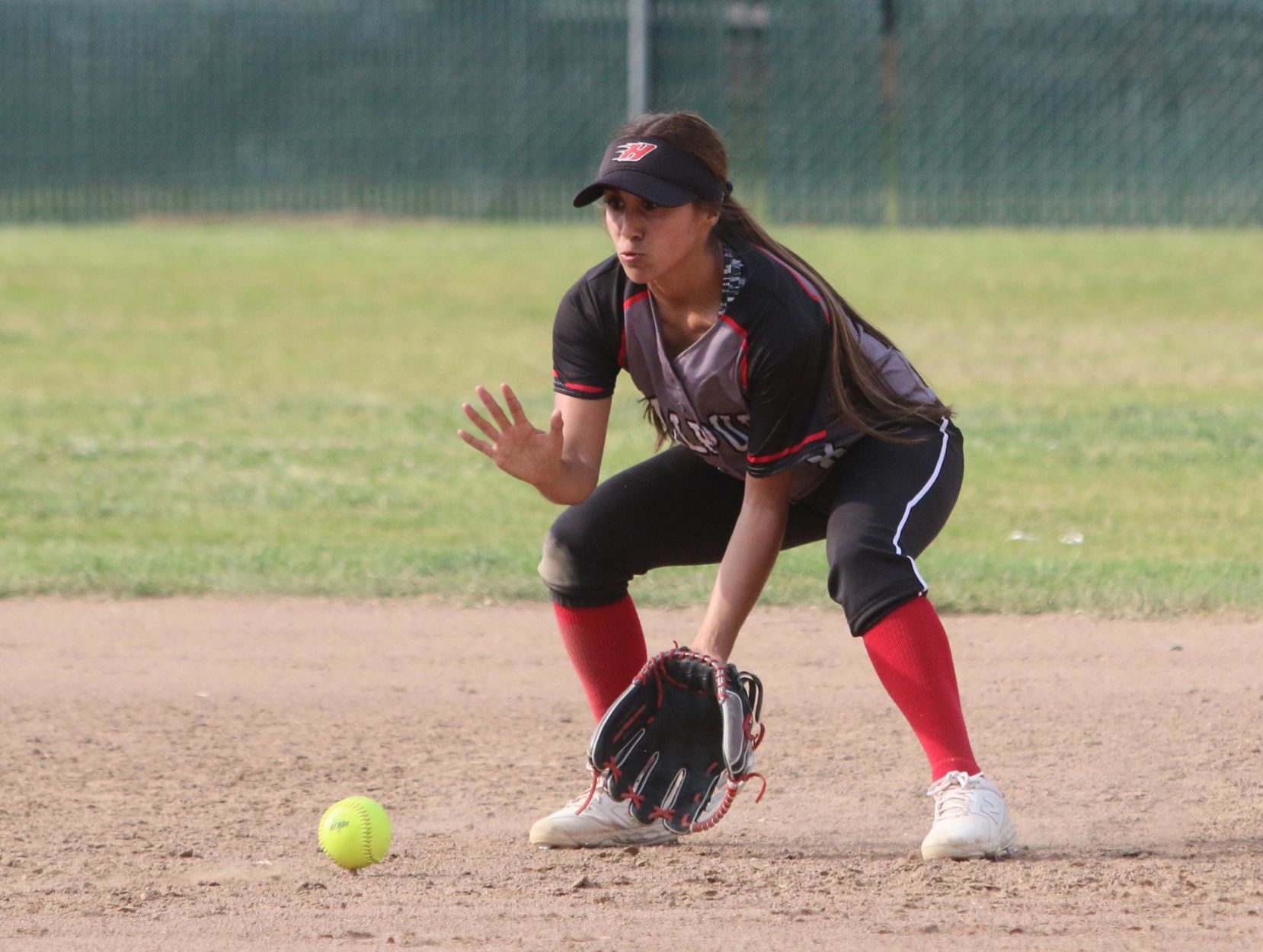 Bullpups use big sixth inning to reach semifinals